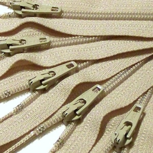 SALE Wholesale Twenty-five Beige 9 Inch Ykk Zippers Color 572 image 1