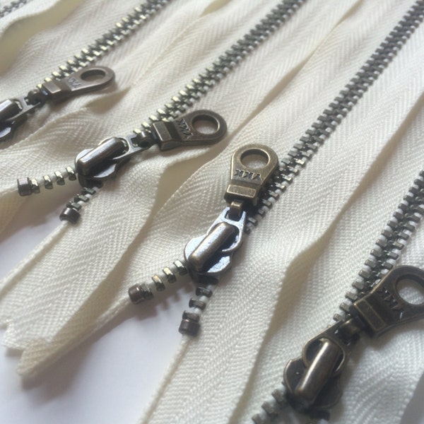 YKK Metal Teeth Zippers- Vanilla Antique Brass Donut Pull Color 121- 5 Pieces- Disponible en 6,7,9,10,11,12,14 et 16 pouces