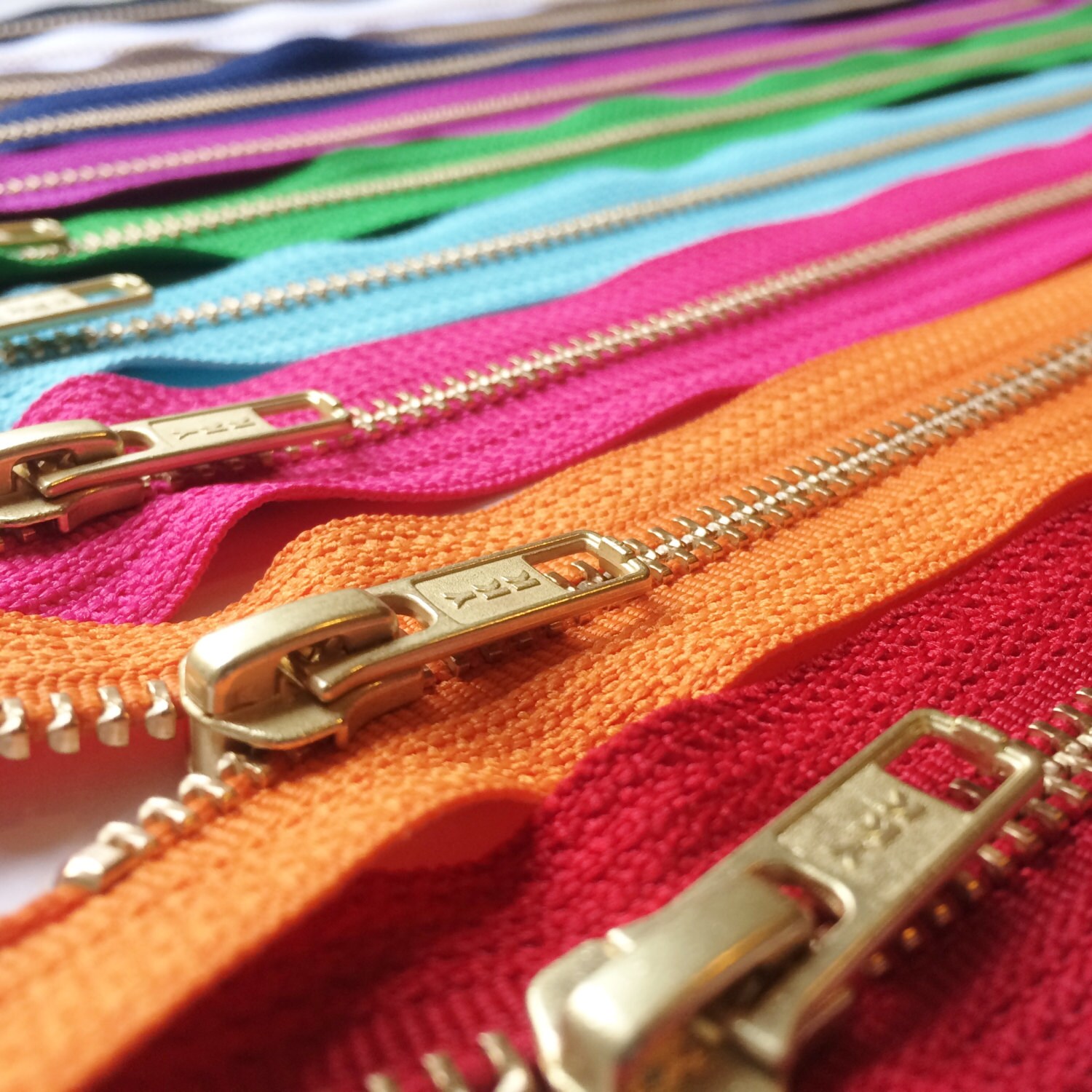Metal Zippers- YKK Brass Sampler Set- (10) Pieces- Number 5s