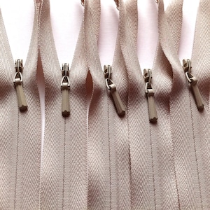 YKK Invisible Zippers Color 572 Beige- 10 Pieces - available in 9, 12, 14, 16, 18, 20, 22 inches