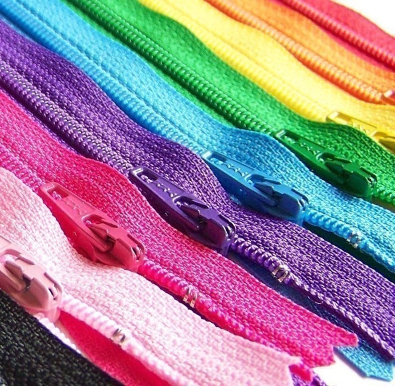 Ykk Zipper Rainbow Sampler Pack 10 zippers available in 3,4,5,6,7,8,9,10,12,14,16,18 and 22 inches image 2