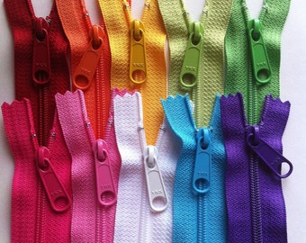 Zippers: 4.5 Ykk Purse Zippers with a Long Handbag Pull - 10 Piece Rainbow Pack - Available in 8,9,12,14,16,18 and 24 Inches