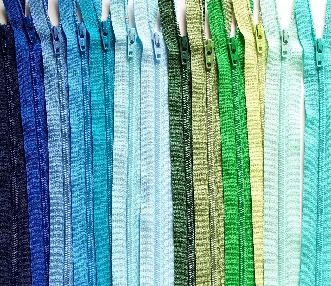 YKK ZIPPERS: Blues and Greens Sampler Pack YKK Zipper Assortment- 13p…