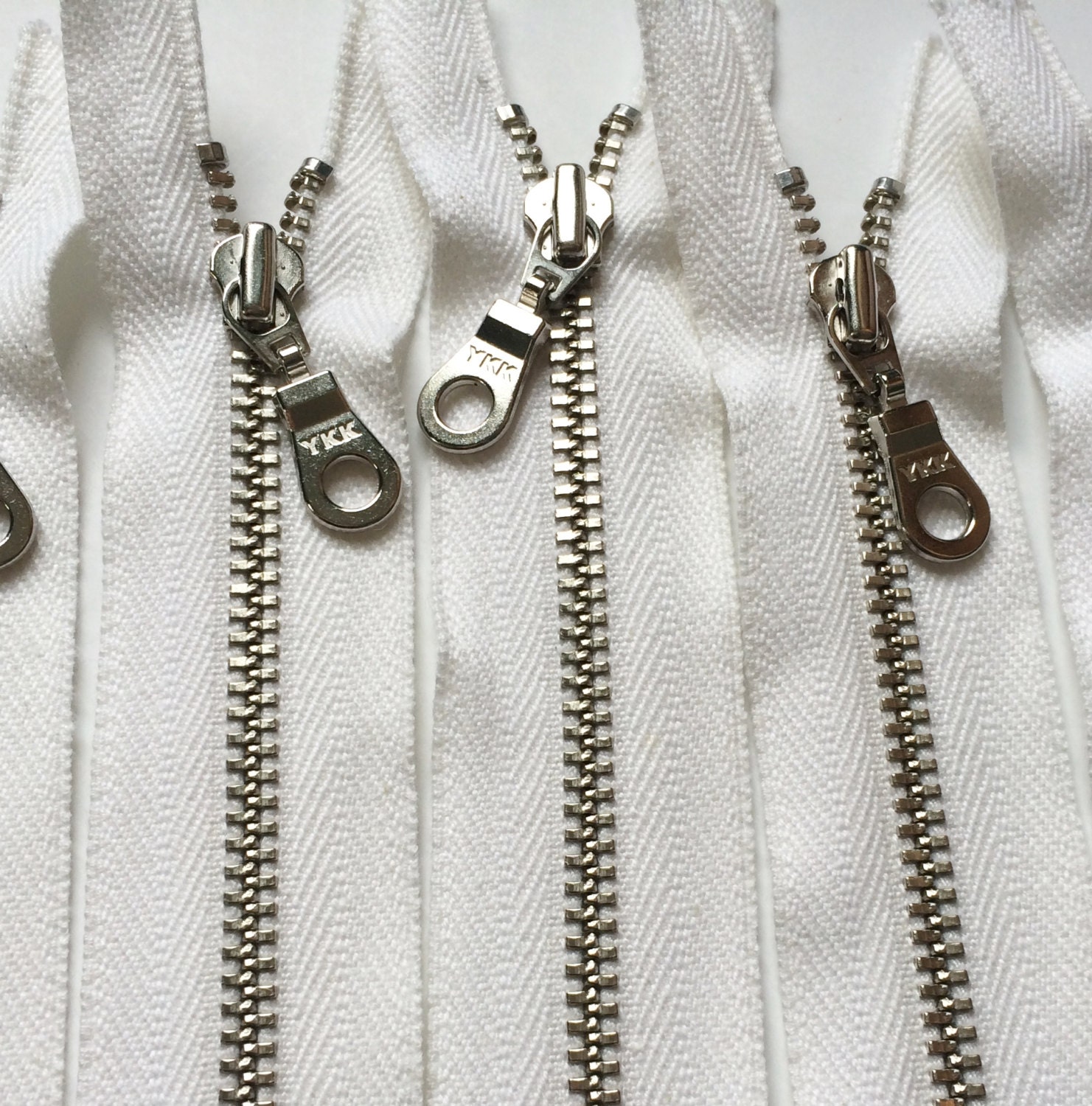 YKK Organic Nickel Metal Zipper Donut Pull - White (5) Pieces - Eco F…