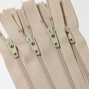 SALE Wholesale Twenty-five Beige 9 Inch Ykk Zippers Color 572 image 2