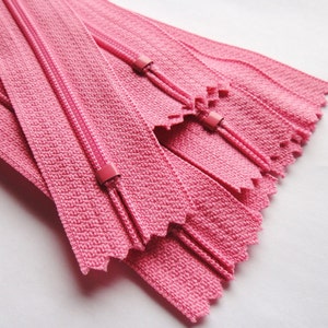 YKK Zippers Long Handbag Pull Purse Zippers Color 515 Princess Pink 5 Pieces Available in 7,8,9,10,12,14,16,18 and 24 inches image 3