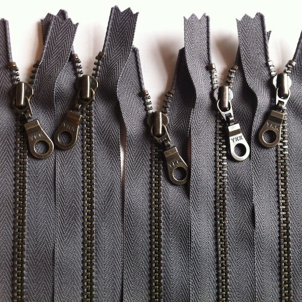 YKK Antique Brass Metal Donut Pull Zippers (5) Pieces - Gun Metal Gray 860- Available in 4,5,6,7,8,9,10,11,12,14,16,18,20,22 and 24 Inches