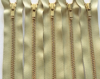 il_340x270.741414144_fsi3.jpg