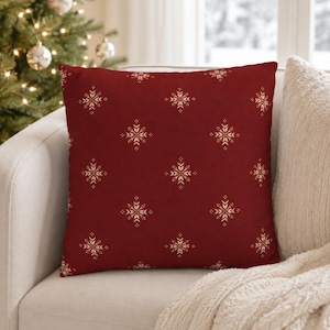Red Snowflake Christmas Pillow Cover, Rustic Winter Cushion Case, Scandinavian Holiday Throw Pillowcase, Cozy Cottage Christmas Decor Gift