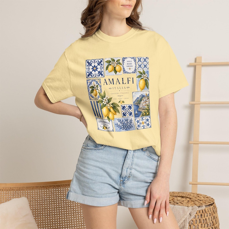 Amalfi Tile Lemon Shirt, Italy Vacation Outfit, Italian Ceramic Mediterranean Pattern T-Shirt Coastal Europe Amalfi Coast Top Gift for Women Banana