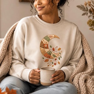 Faux Embroidered Patchwork Moon Sweatshirt, Floral Crescent Moon Crewneck, Cottagecore Autumn Pullover for Women, Cozy Fall Gift for Her