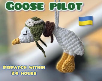 Handmade Crochet Goose Duck Car Charm | Cute Amigurumi Bird Keychain | Rearview Mirror Accessory | Gift for Bird Lovers | Small Tiny Goose