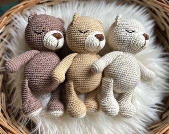Oso de peluche de ganchillo hecho a mano: Osito de peluche amigurumi hipoalergénico, decoración para la habitación del bebé.