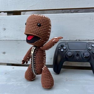 Sackboy Amigurumi Plush Doll Toy | Handmade Keychain Sackboy | Gamer Gift | LittleBigPlanet Character Figure