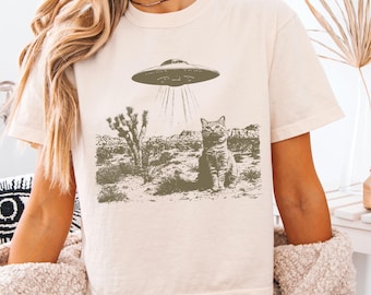 Comfort Colors ボクシーTシャツ クロップトップシャツ 面白い猫Tシャツ 猫好きへのギフト 女性への猫ギフト 猫グラフィックTシャツ クロップドTシャツ