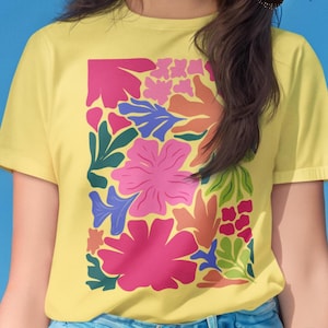 Wildflower Shirt, Vintage Flower T-Shirt, Floral Tee, Wild Flowers Shirt, Gift For Women, Flower Shirt, Ladies Shirts, Best Friend Gift