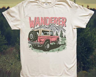 Camiseta de viajero, camisetas de camping, camiseta Wanderlust Explore More, camiseta para amantes de la naturaleza, camiseta de viaje, camiseta de viaje por carretera, camiseta de senderismo, camiseta de aventura te espera.