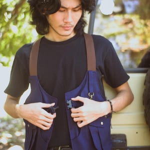Men Utility Vest in Navy – Rugged Style, Timeless Design, Adventure Vest