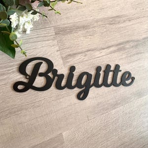 Palabras de escritura de metal personalizadas, letras de metal cortadas con láser personalizadas, letrero de metal para decoración del hogar, guardería y regalos: letrero de nombre de acero, placa para puerta