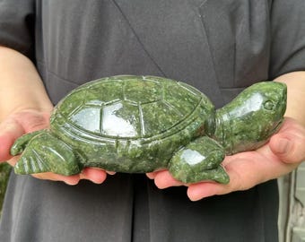 カナダ産翡翠の亀の置物（複数のサイズがあります） - Etsy 日本