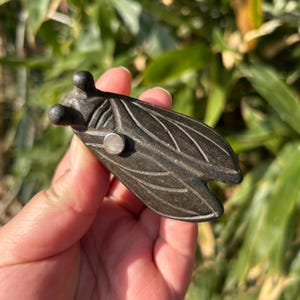 Meteoriteninspirierter, robuster Teetisch-Dekor, symbolischer Akzent PL246
