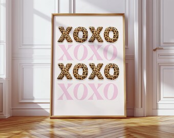 Leopard XOXO Poster Trendy Pink Wall Art y2k Cute Girly College Dorm Decor Art Cheetah Print Preppy Room Decor Valentines Day Wall Art