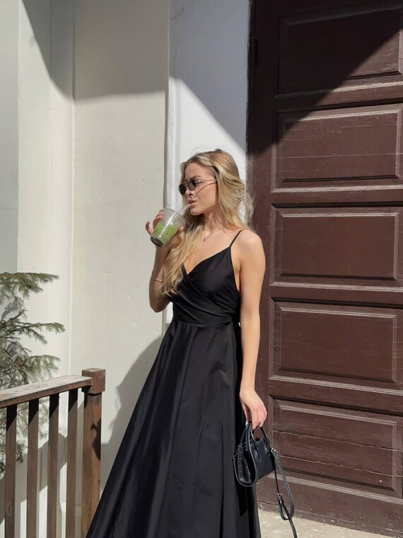 summer dress cutting MakeMeChic Women's Off The Shoulder Maxi Cut Out Backless Ruffle Short Sleeve Shirred Dresses Multicolor Small at Amazon Women's Clothing store Color:161 - Lagoon collar_johnny Please Refer the size Women‘s Solid Color Midi