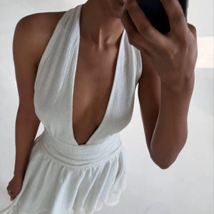 Leinen Minikleid mit offenem Rücken | Sommerkleid für Frauen | Leinenkleid aus Leinen | Ärmelloses rückenfreies Kleid | Urlaubs Outfit
