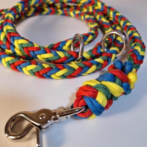Shoulder leash SQUARE - Handmade dog leash made of paracord