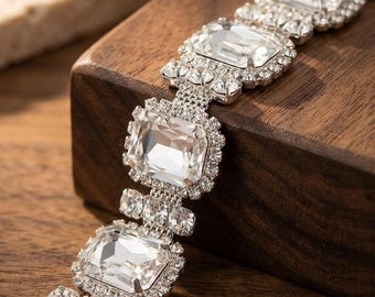 Crystal Rhinestone applique for Bridal Dress Embellishment