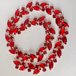 Strass rose pailleté en forme de feuille, bordure en cristal diamant fantaisie à base d'argent, appliques cousues à la main, ruban à coudre sur des vêtements, des chaussures et des sacs