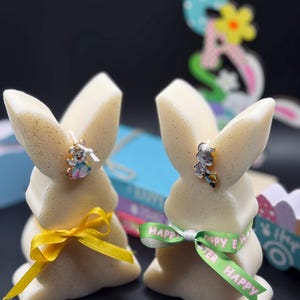 Easter candle Easter bunny candle Easter egg candle Happy Easter candle Easter decoration Easter favor candle Handmade Soy wax candle