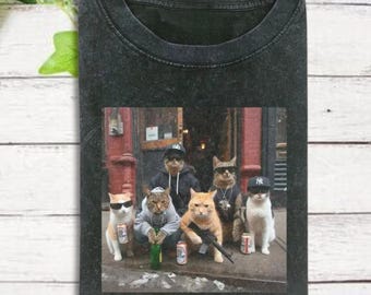 Cats With Gun T-Shirt, Outlaw Cat With Gun Shirt, Funny Cat Shirt, Cool Cat Shirt, Vintage Cat Meme Shirt, Meme Cringe Funny Shirt