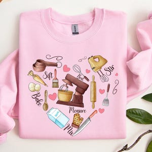 Bakery Heart Sweatshirt, Baking Lover Hoodie, Baking Sweater, Baker Sweatshirt, Baking Crewneck, Baker Gift, Baking Lover Shirt, Love Baking