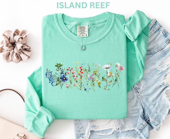 Comfort Colors Long Sleeve Wildflower Shirt Cottagecore Floral Graphic Tee Spring Aesthetic Flower Shirt for Women Soft Washed Vintage Style