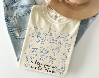 Comfort Colors Silly Goose Auntie Club Shirt, Funny Auntie Goose Tee, Cute Goose Graphic Shirt, Pregnancy Announcement Gift for Aunt