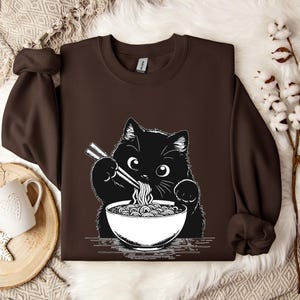 Funny Cat Ramen Sweatshirt Hoodie, Cozy Kawaii Cat Lover Gift, Cute Noodle Cat Sweatshirt, Kawaii Japanese Anime Cat Shirt, Cat Lover Gift afbeelding 12