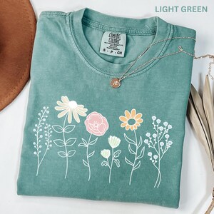 Comfort Colors Wildflower Shirt, Boho Floral Cottagecore Shirt, Botanical Shirt, WildFlower Shirt, Nature Spring Summer Shirt for Women image 3