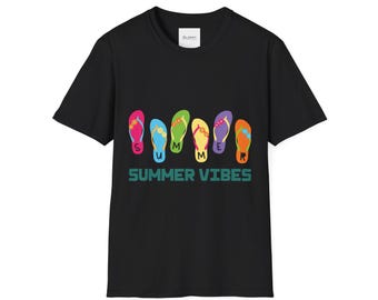 Camiseta unisex con chanclas Summer Vibes: estilo suave