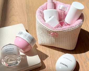 Beige met wafelpatroon gebreide roze teddybeer | Machinewasbaar | Make-uptasje | Katoenen badstof | @ayjaythelabel | Leuk cadeau voor haar