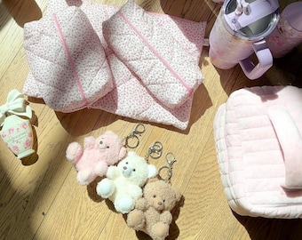 Sleutelhanger met tashanger teddybeer | Tasaccessoire | @ayjaythelabel | Leuk cadeau voor haar | Bruinroze of wit