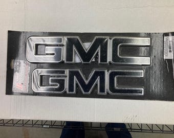 2015-2020 GMC Canyon Black & Polished Emblem Kit