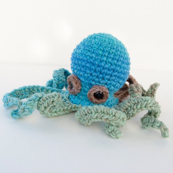 PDF Crochet Pattern - Amigurumi Baby Kraken
