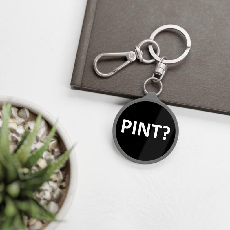 ¿Pinta? - Llavero para beber cerveza, llavero para aficionados a la cerveza, accesorio para bebedores, almuerzo líquido, fiesta informal, Guinness, cerveza rubia, idea de regalo llamativa imagen 2