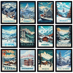 Può includere: Una collezione di poster da viaggio incorniciati con destinazioni sciistiche invernali. Ogni poster mostra una scena di montagna innevata con testo che indica la località, come "Chamonix" e "Zermatt". I poster sono in stile vintage.