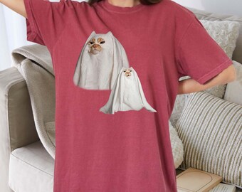 Comfort Colors Retro Ghost Kitten T-Shirt: Spooky Season Cat Lover Tee