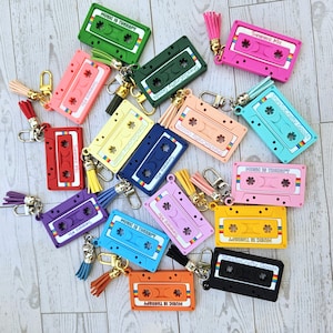 Llavero de casete NFC, colgante para bolso con diseño de mixtape personalizado, etiqueta de música retro personalizada