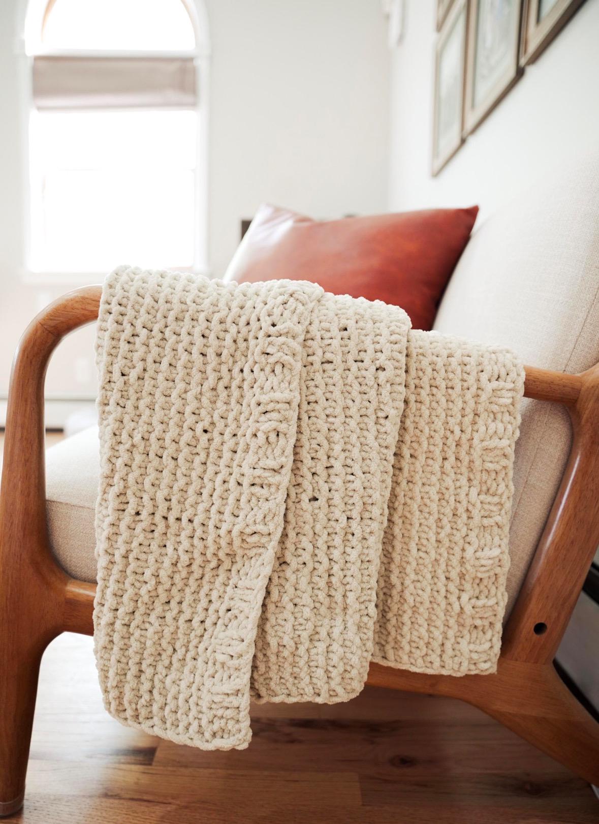 Custom Hand Knit Soft Chenille Baby Blanket - Single Color - Thumbnail 2