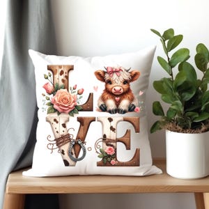 Mucca delle Highlands per San Valentino in formato PNG, Sacchetto regalo per San Valentino in formato PNG, Clipart d'amore, Mucca delle Highlands ad acquerello, Mucca delle Highlands carina, Impronta di mucca leopardata immagine 2