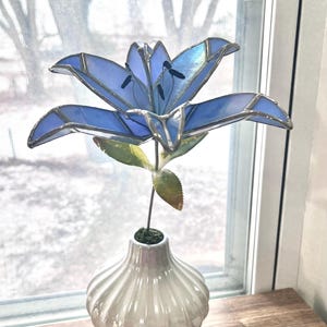 Stained Glass 3D Lily in pot
